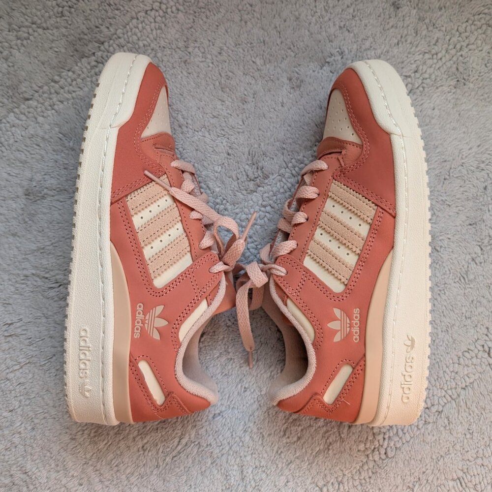 NWT adidas Originals Forum Low shoes (Size: 6, Clay / Halo Blush / White)